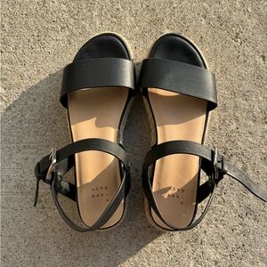 Women’s size 9 platform sandals